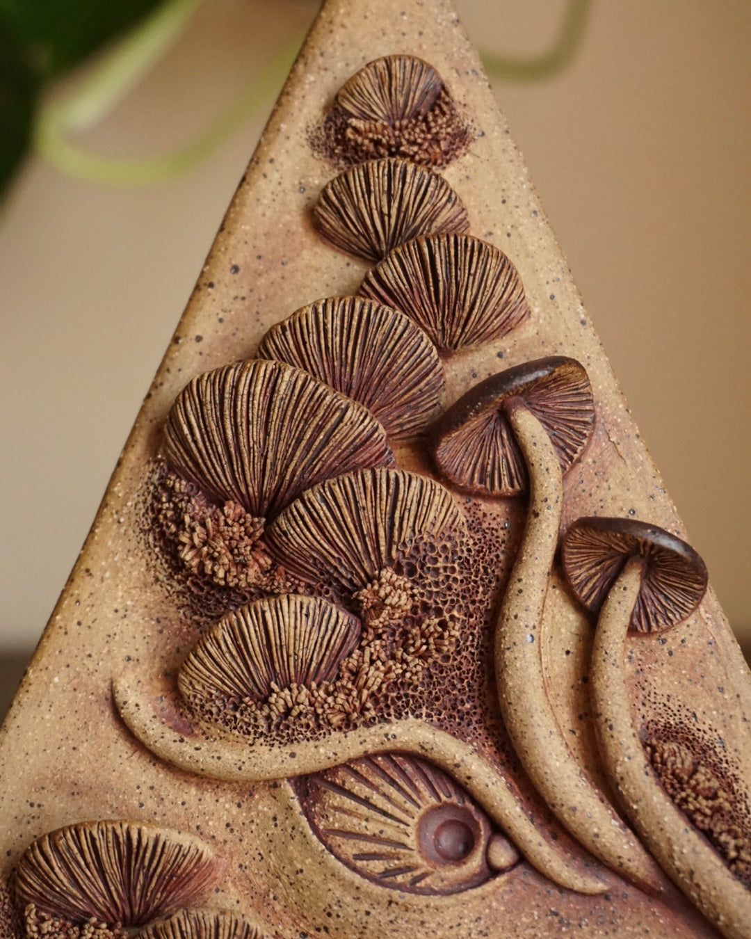 Dragon Fung-eye Pyramid | Incense Burner